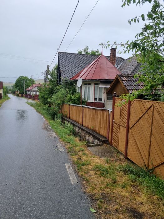 Vând casă în Calatele
