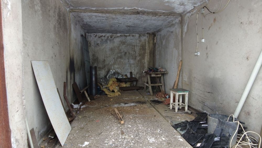 Гаражный блок. С воротами.