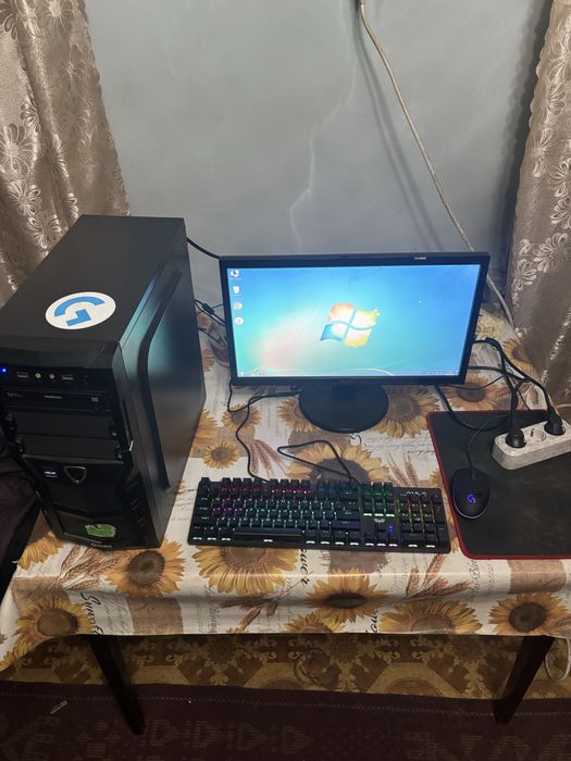 Офисный компьютер
