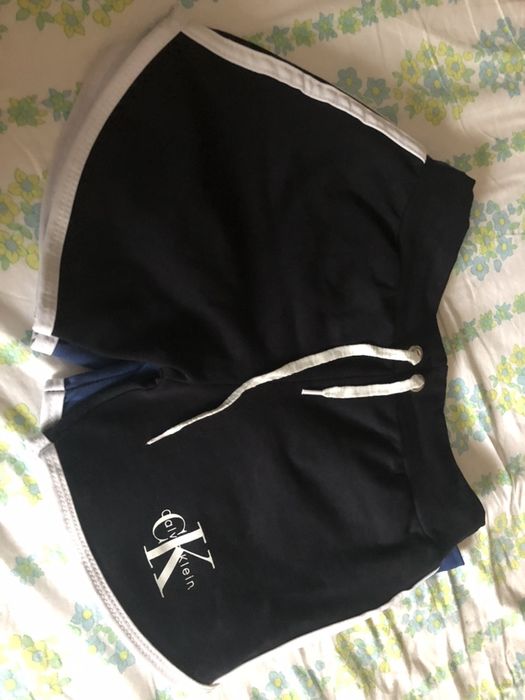 Pantaloni scurti