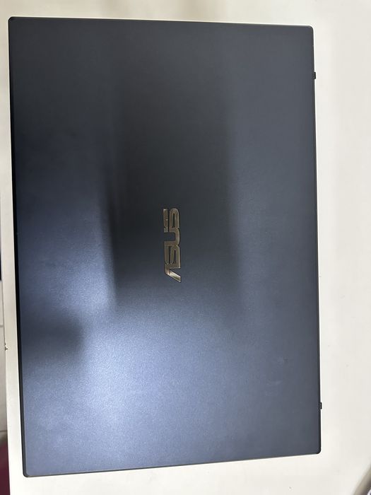 Ноутбук asus