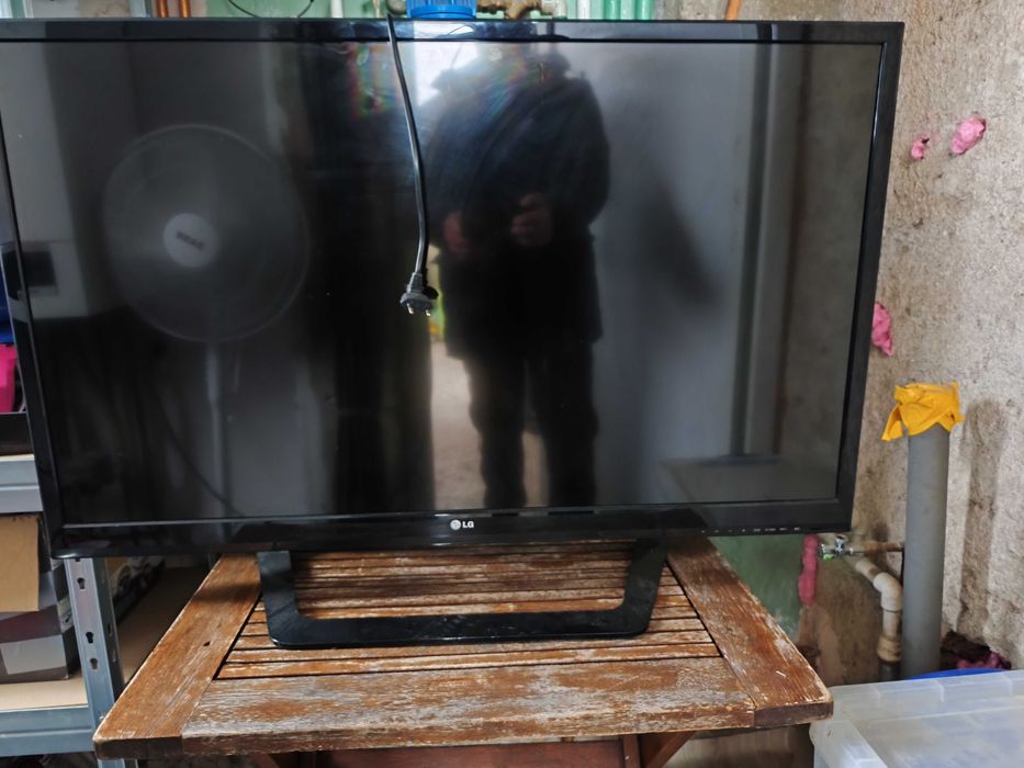 Tv LG mare 97x59