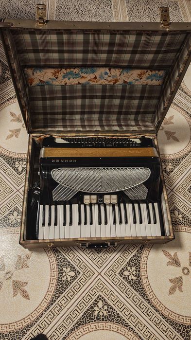 Vand acordeon Hohner Verdi 3