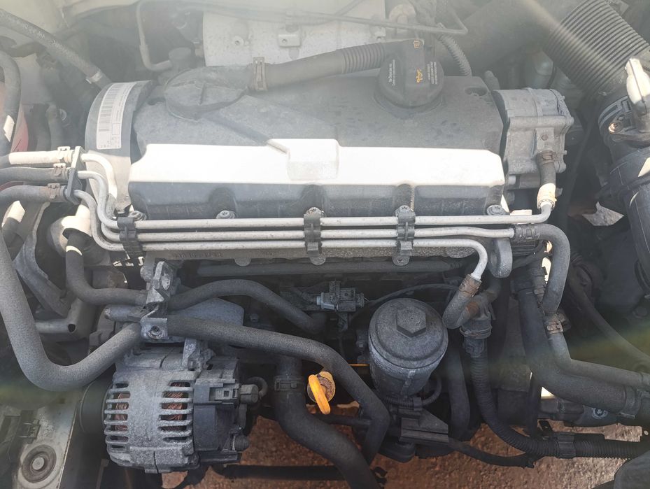 Volkswagen Caddy 2.0SDI 70к.с 2008г. На Части