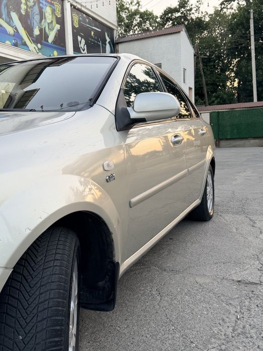 Lasetti aftomat luyk 1,8 mator
