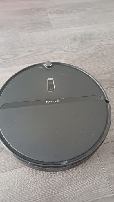 Робот прахосмукачка Roborock E4.