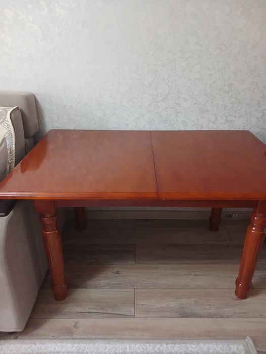 Продам большой раздвижной стол