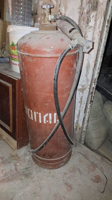 Продам газовый баллон с газовой горелкой