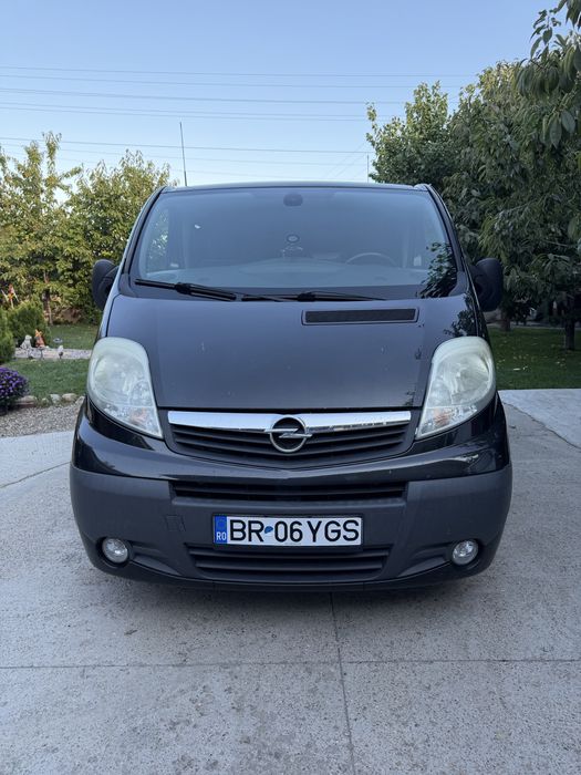 Opel Vivaro 2.0 CTDİ 114CP îgrijita
