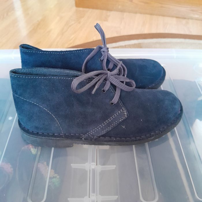 Pantofi piele întoarsă pt. copii.