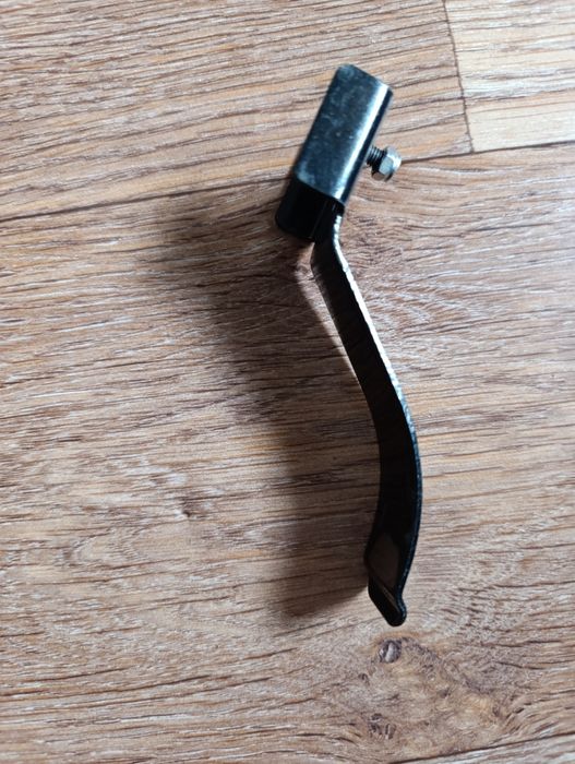 Тормоз для трюкового самоката