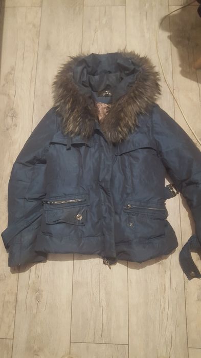 Шапки Куртки  от 2х до 20 лет б/у