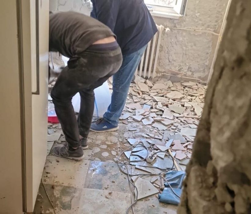 Decopertare gresie faianta tencuiala glet tapet