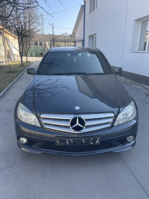 Dezmembrez mercedes w204 amg c 2.2 euro 5