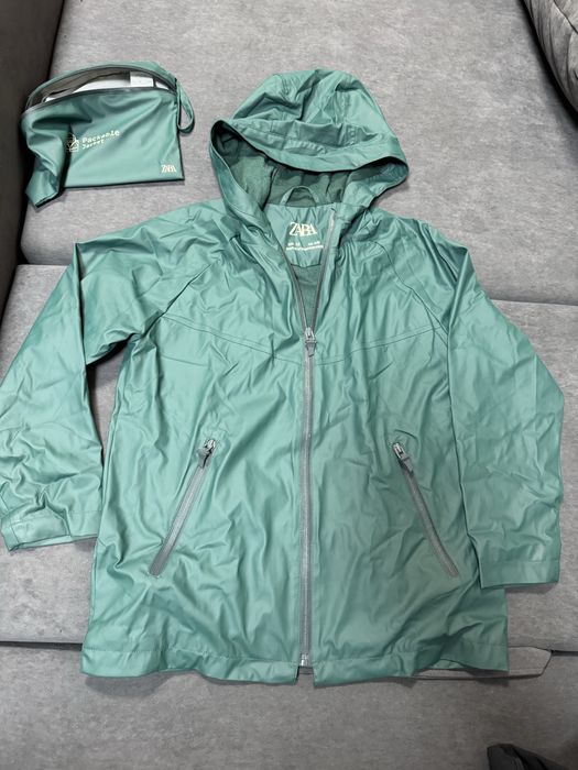 Продам дождевик-ветровку Zara Kids (Packable Jacket)