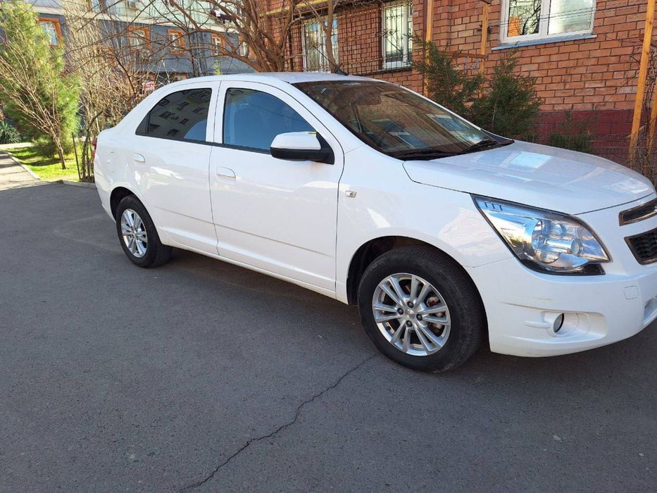 Накд/Бартер/Аренда Кобальт 2024 йил, 4 поз, Метан Газ, 20000 км.