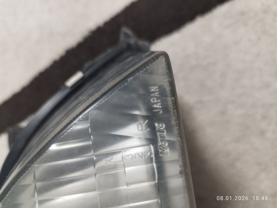 Продам фару на Марк 2 90