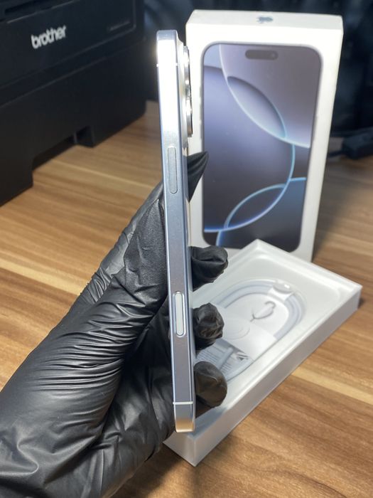 iPhone 16 Pro Max • 256 GB • White Titanium