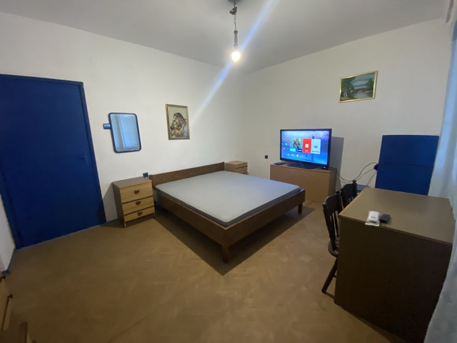 Дава се под наем Едностаен апартамент в Стара Загора, Три чучура - юг - 40 кв.м за 219.3 € - Снимка #1