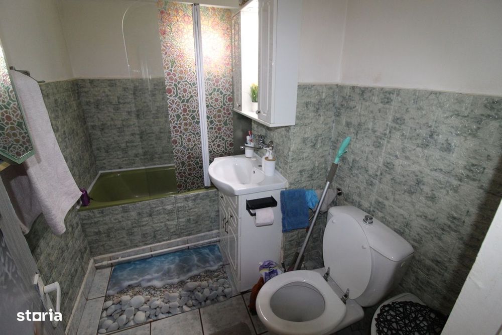 Închiriez apartament 2 camere în Hunedoara, Micro1-Bd.Libertății, 57mp