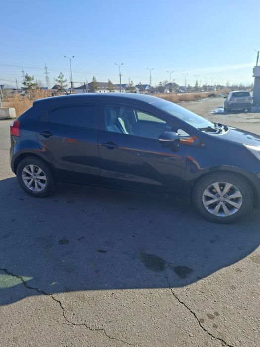 Продаю Кио рио 2014 года