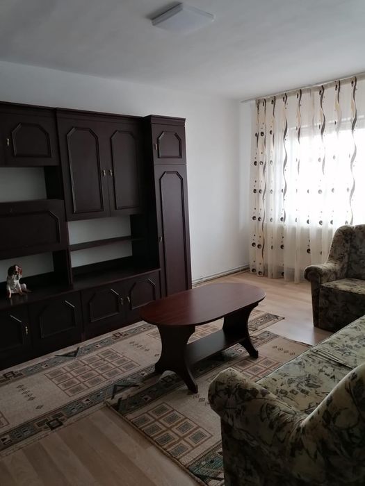 Apartament cu 3 camere