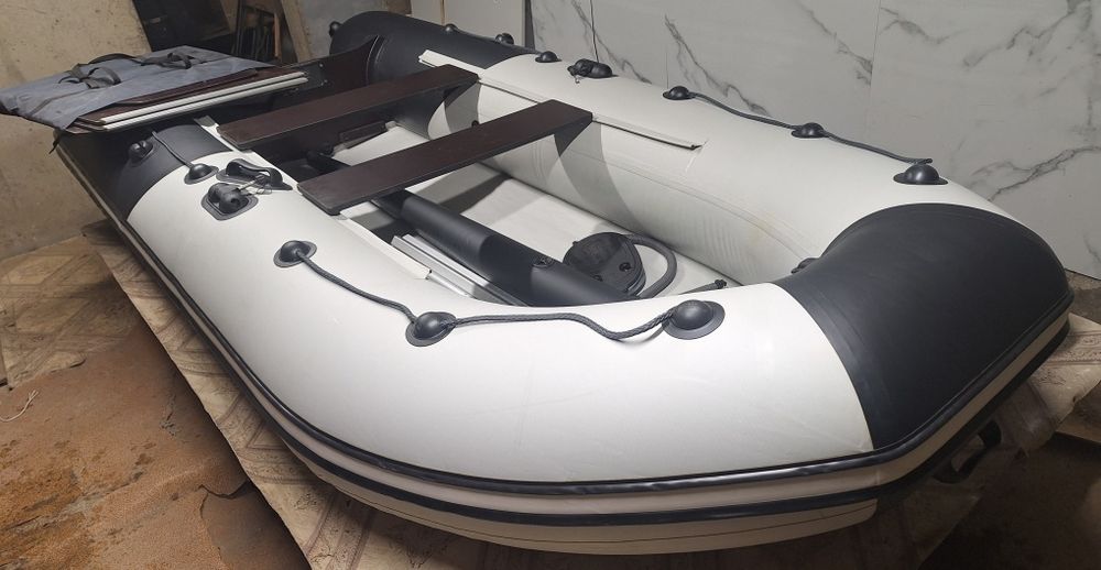 Лодка Ривера 3400 ск.