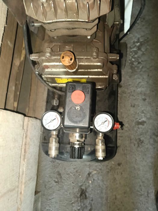 Компрессор воздушный 30 литров