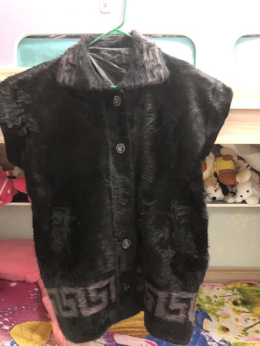 Теплая жидетка из ангоры