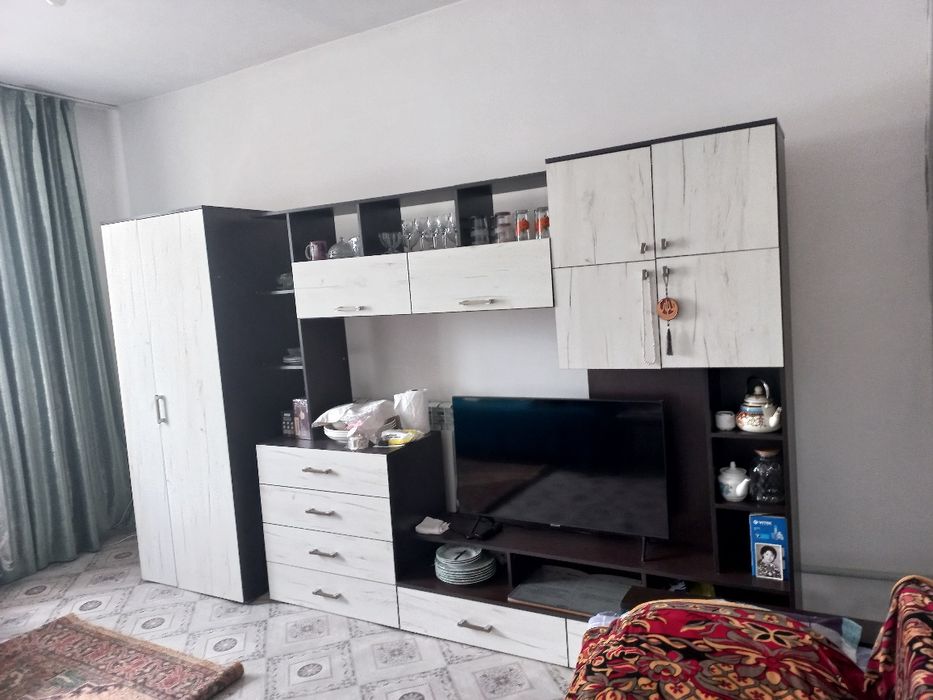 Шкаф  стенка  серого цвета