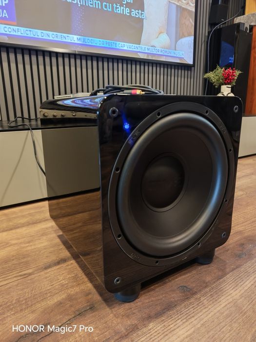 SVS SB 1000 Subwoofer cu cablu și sound- path 300w Rms