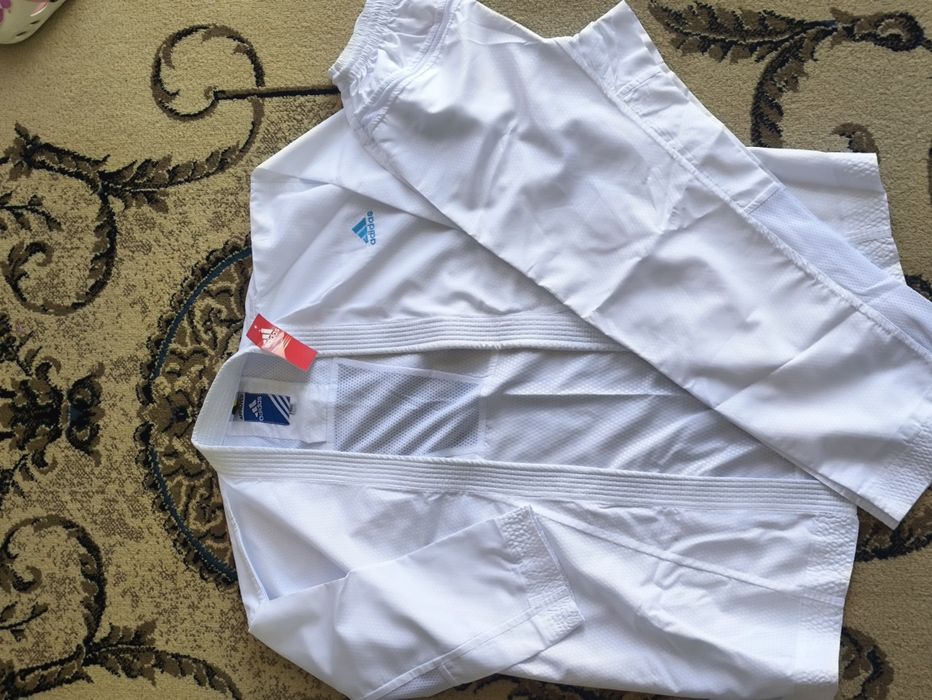 Кимано для wkf каратэ, только для созревания ката
