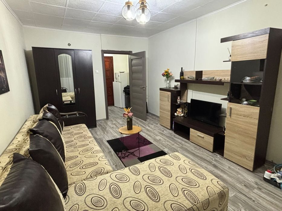 Închiriez apartament 2 camere