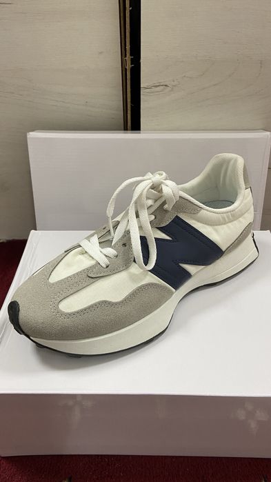 продам кроссовки 41р