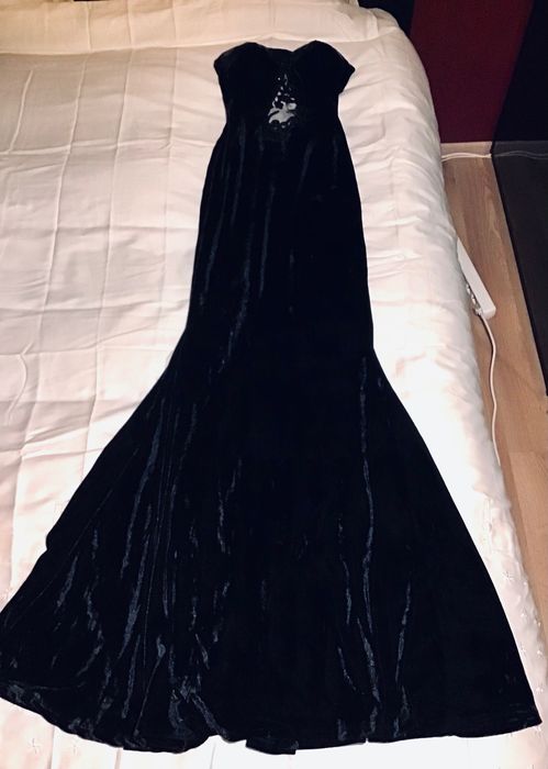 Rochie Mexton catifea lunga ,ocazie, cu umeri goi,S36,noua cu eticheta