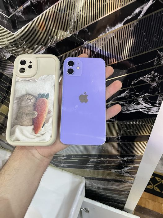 Продам телефон Айфон 12 128Gb