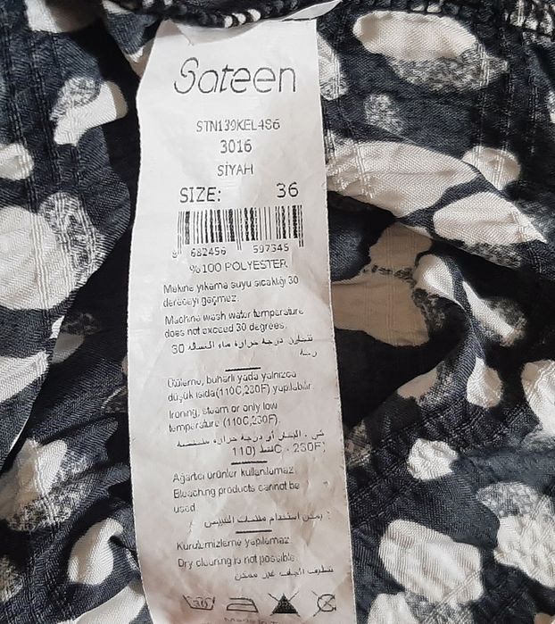 Rochie  purtată  o singură dată,marimea S