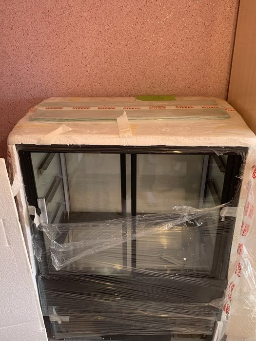 Витрина кондитерский