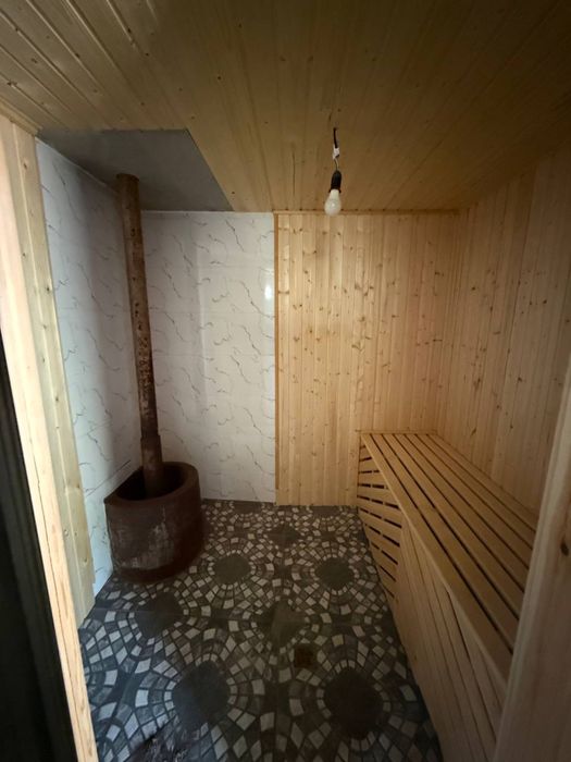 Паркентда 6 сотих ер сотилади — 4 хонали евроремонт уй