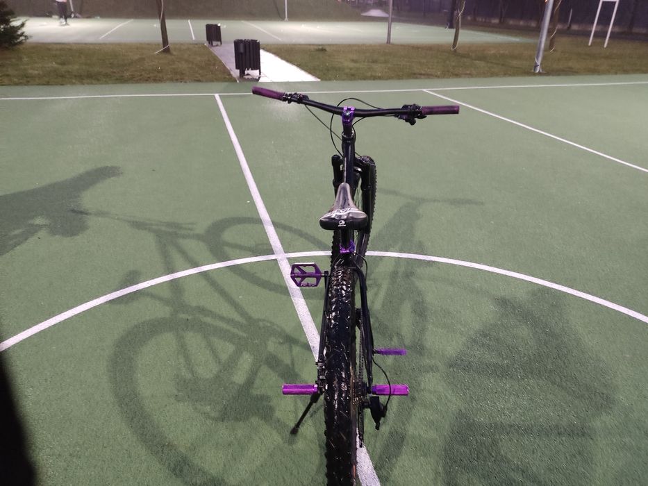 Vând bicicleta Dirt jumper