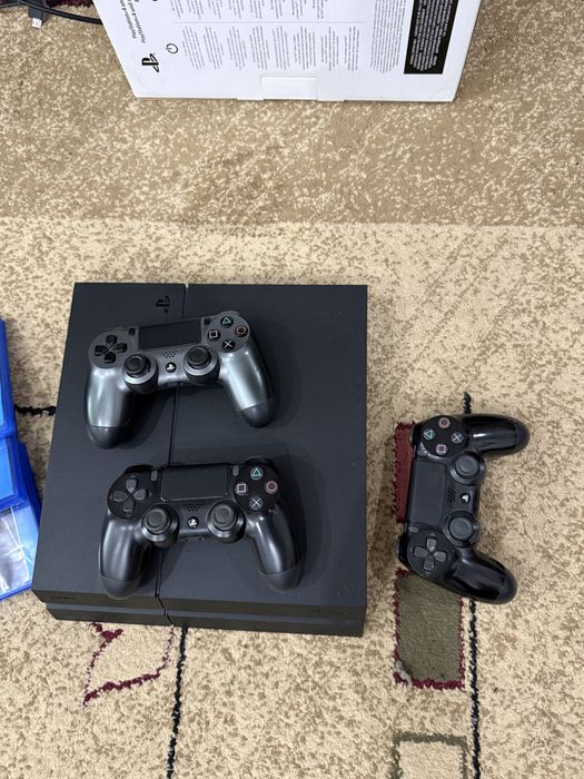 PlayStation 4 игровая консоль