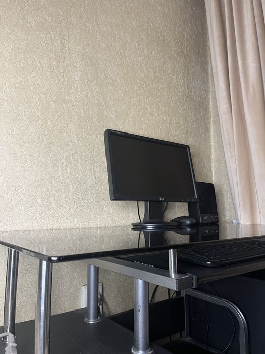 Компьютерный столик