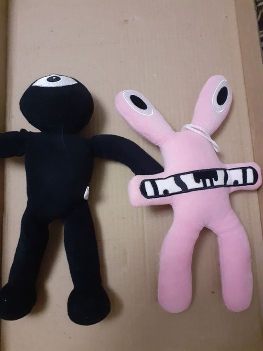 Игрушки по 100 каждая