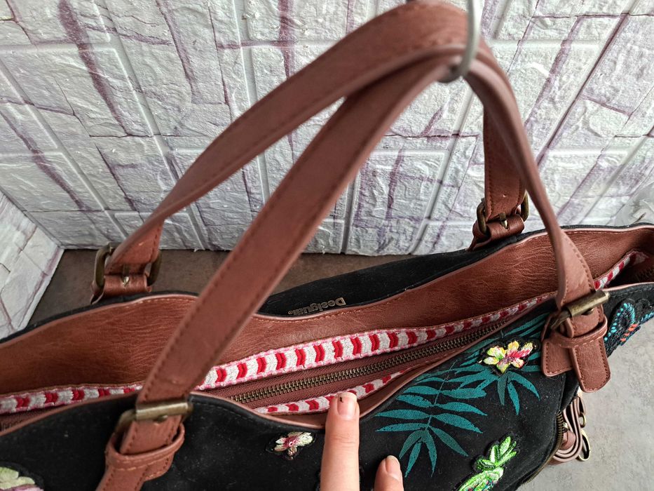 дамска чанта Desigual,черна текстилна чанта,торба
