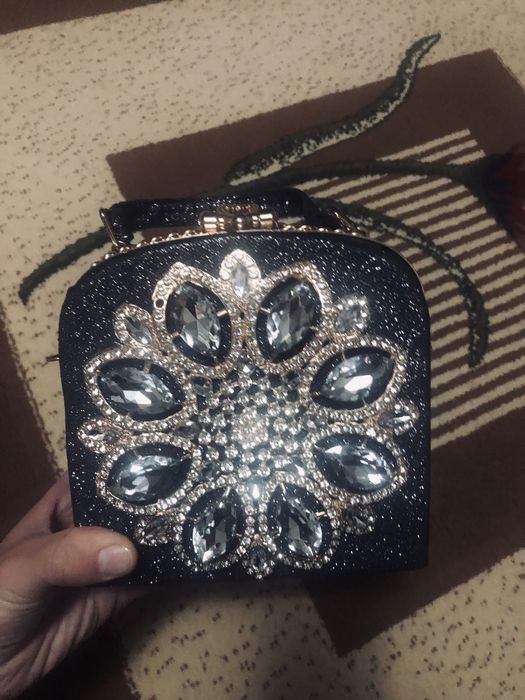 Оригинальная сумочка для невесток