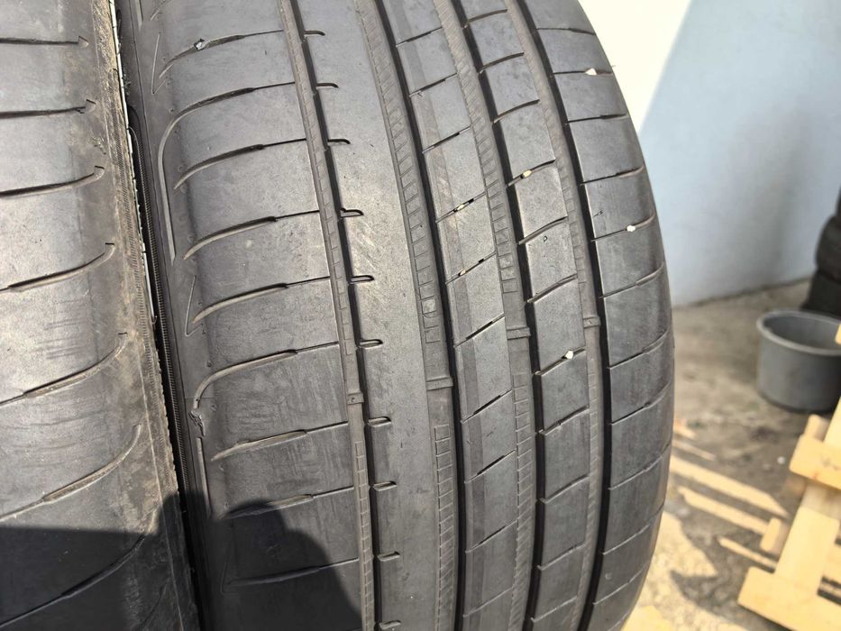 245/40/19 Гудиър ДОТ 2021 г