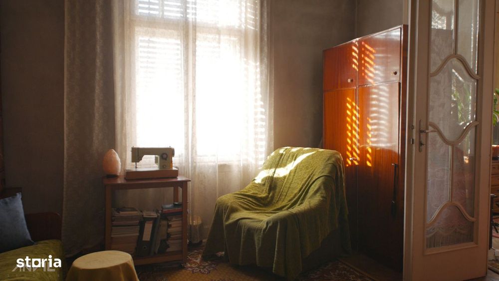 Farmec interbelic cu detalii originale de epocă - apartament 3 camere