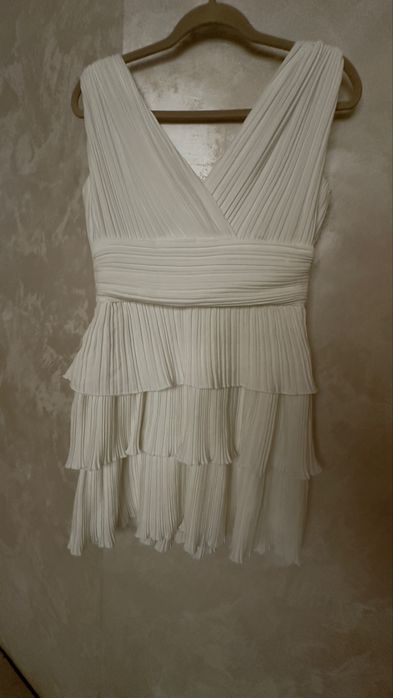 Бяла ефирна  рокля!!!