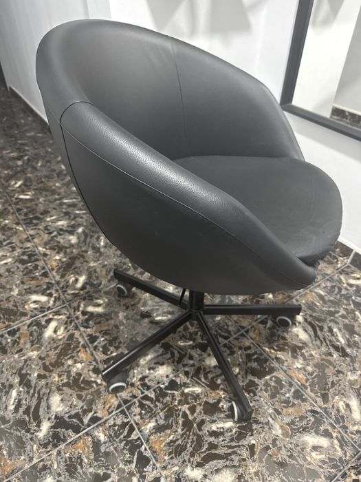 Vand scaun rotativ piele ecologica (negru)