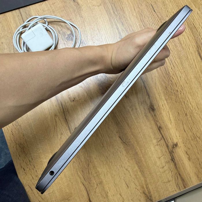 MacBook Pro 13″ (2020) - отличное состояние
